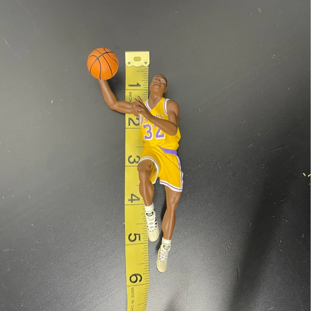 Vintage 1997 Hallmark‎ Lakers Magic Johnson #32 Christmas Ornament